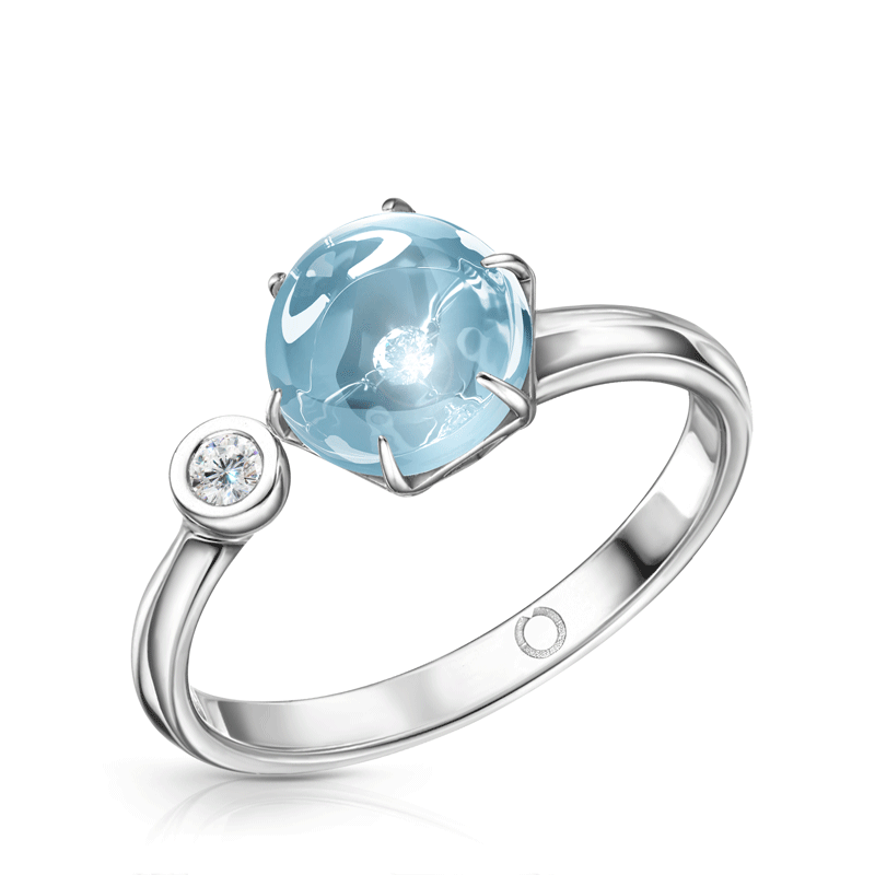 Кольцо из белого золота с бриллиантом