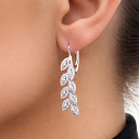 Серьги из белого золота с бриллиантами