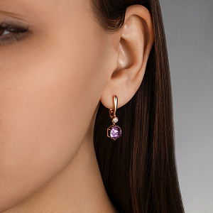 Серьги из красного золота с аметистами, бриллиантом