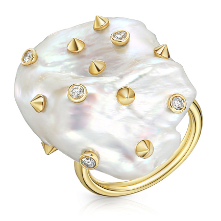 Кольцо из желтого золота с барочным жемчугом и бриллиантами