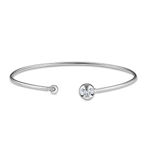 Браслет жесткий из белого золота с бриллиантом