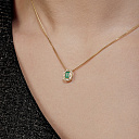 Подвеска из желтого золота с бриллиантами, изумрудом