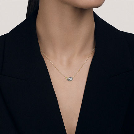 Колье из желтого золота с бриллиантом, плетение якорное