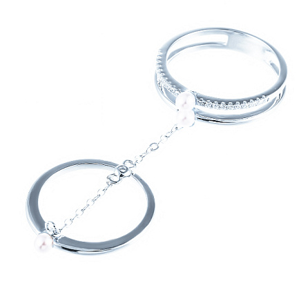 Кольцо из серебра с жемчугом, фианитом