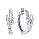 Серьги из белого золота с бриллиантами