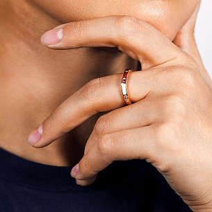 Кольцо из красного золота с бриллиантами, эмалью
