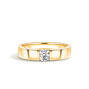 Кольцо обручальное из желтого золота с бриллиантом