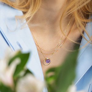 Колье из желтого золота с аметистом, плетение якорное