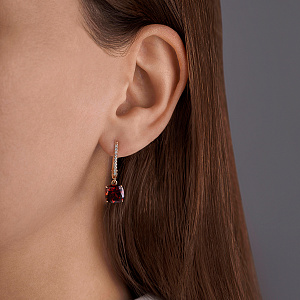 Серьги с английским замком из красного золота с бриллиантами