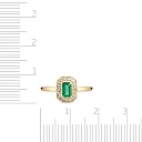Кольцо из желтого золота с бриллиантами, изумрудом