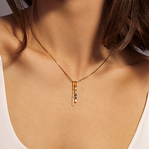 Подвеска из желтого золота с бриллиантами, сапфиром