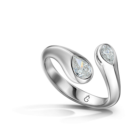 Кольцо из белого золота с бриллиантом