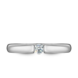 Кольцо обручальное из белого золота с бриллиантом