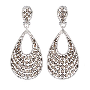 Серьги из белого золота с бриллиантами