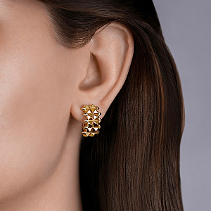 Серьги с английским замком из желтого золота