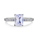 Кольцо из серебра с фианитом