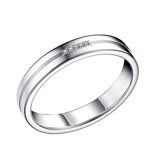 Серебряное кольцо с бриллиантами