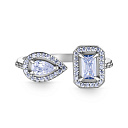 Кольцо из серебра с фианитом