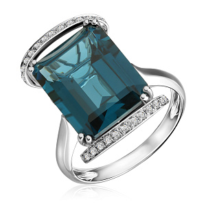 Кольцо из белого золота с бриллиантами