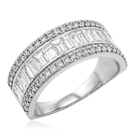 Кольцо из белого золота с бриллиантами