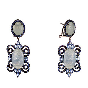 Серьги из золота с корундами, сапфирами