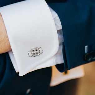 Запонки из белого золота с бриллиантом