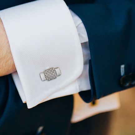 Запонки из белого золота с бриллиантами