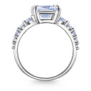 Кольцо из серебра с фианитом