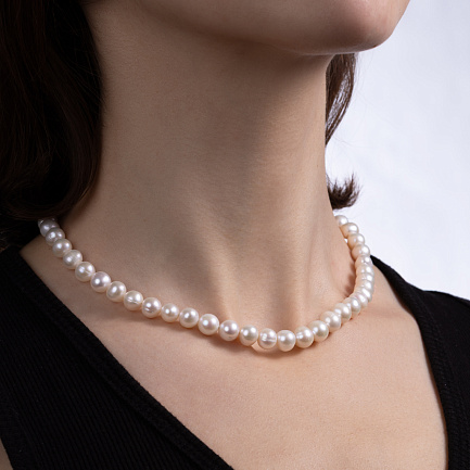 Бусы из красного золота с жемчугом