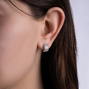 Серьги с английским замком из серебра с фианитом