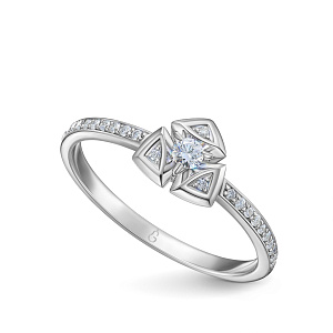 Кольцо из белого золота с бриллиантом