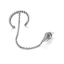 Серьга одиночная из белого золота с бриллиантом