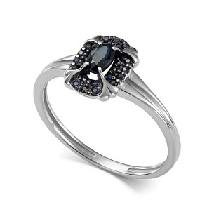 Кольцо из белого золота с сапфиром