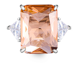 Кольцо из серебра с фианитом