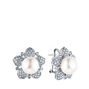 Серьги из белого золота с бриллиантами, жемчугом