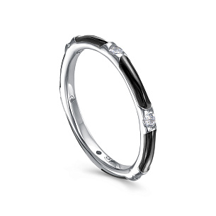 Кольцо из серебра с фианитом