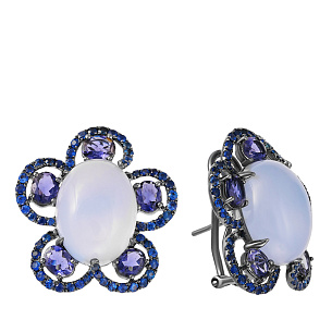 Серьги из черненого золота с сапфирами, иолитами, халцедонами