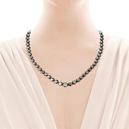 Колье из белого золота с бриллиантами