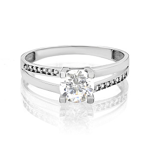 Кольцо из серебра с фианитами