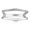 Кольцо из серебра с фианитом