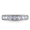 Кольцо из серебра с фианитом