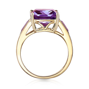 Кольцо из желтого золота с аметистом