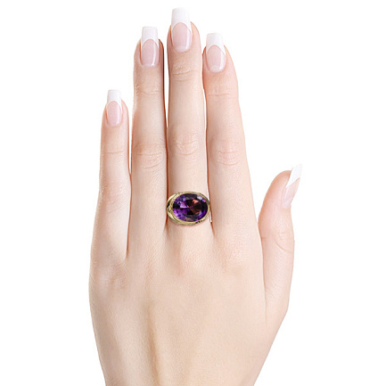 Кольцо из желтого золота с бриллиантами, аметистом