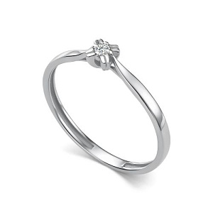 Кольцо из белого золота с бриллиантом