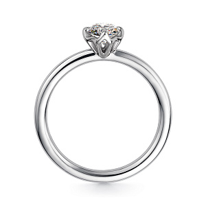 Кольцо из белого золота с бриллиантом