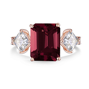 Кольцо из красного золота с бриллиантами, гранатом