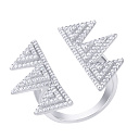 Кольцо из серебра с фианитом