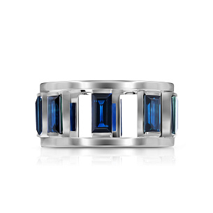 Кольцо из белого золота с сапфирами