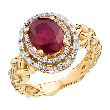 Кольцо из желтого золота с бриллиантами, рубином