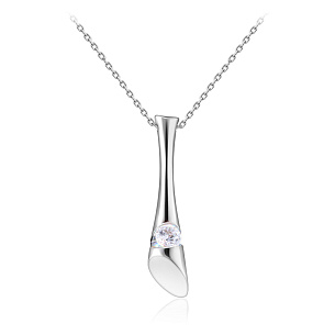 Колье из белого золота с бриллиантом